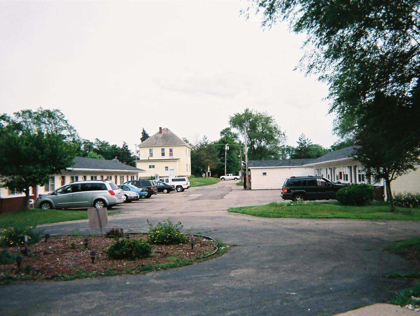 Motel Reedsburg ภายนอก รูปภาพ